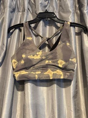 Varley Patterned Sports Bra size small